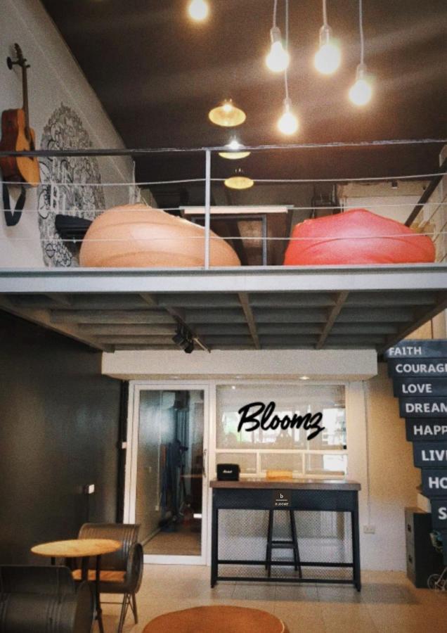 Bloomz Hostel Chiang Mai Dış mekan fotoğraf