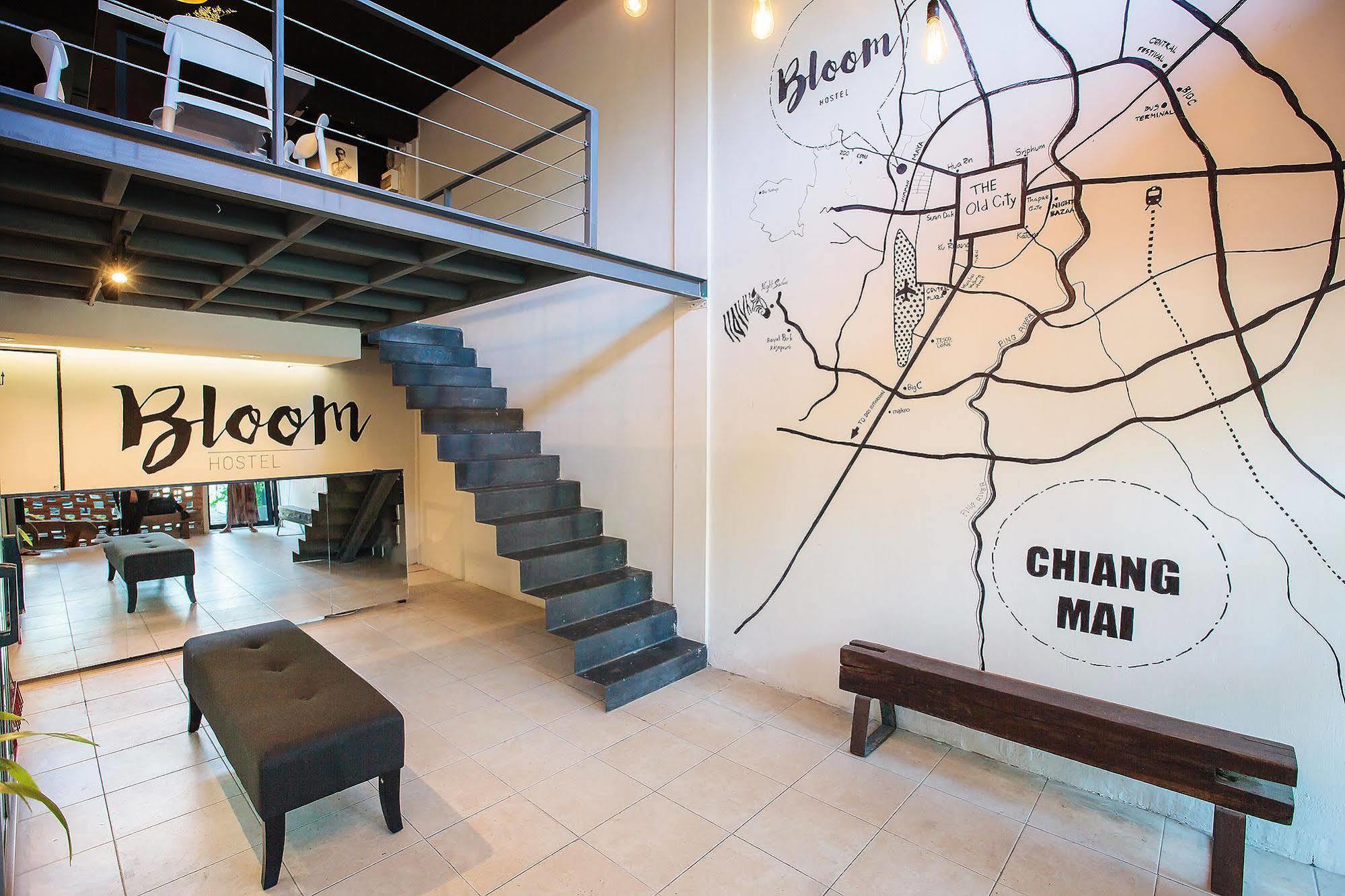 Bloomz Hostel Chiang Mai Dış mekan fotoğraf